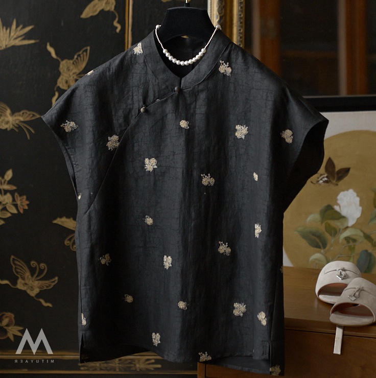 Embroidery Flower Pattern - 新しい女性のカジュアルスタイルクラウドシルククラックパターンフラワー刺繍非対称襟長袖トップ伝統的な中国風
