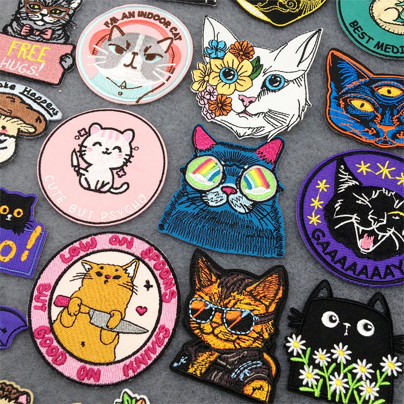 Embroidery Converse - 猫の顔刺繍パッチ漫画動物パッチアイアンでパッチ衣料用熱接着パッチ服縫製ステッカー
