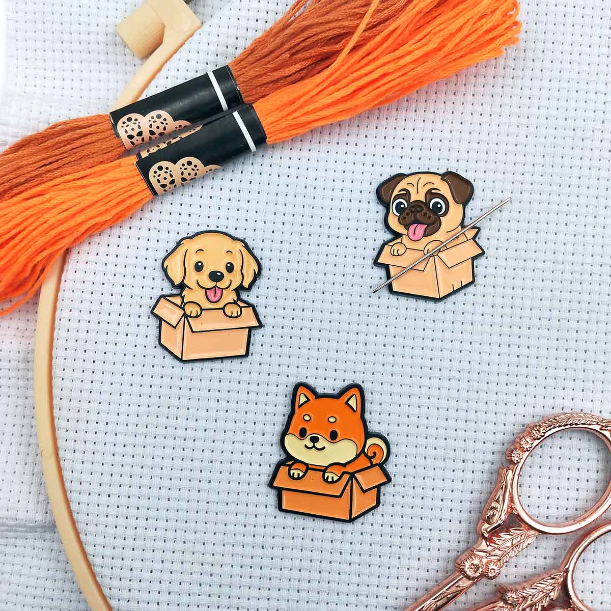 Needle Minder Magnet - クロスステッチ用磁気ニードルマインダー、子犬型ニードルキーパーマグネット、かわいい犬型ニードルホルダー、裁縫アクセサリー、針仕事用品