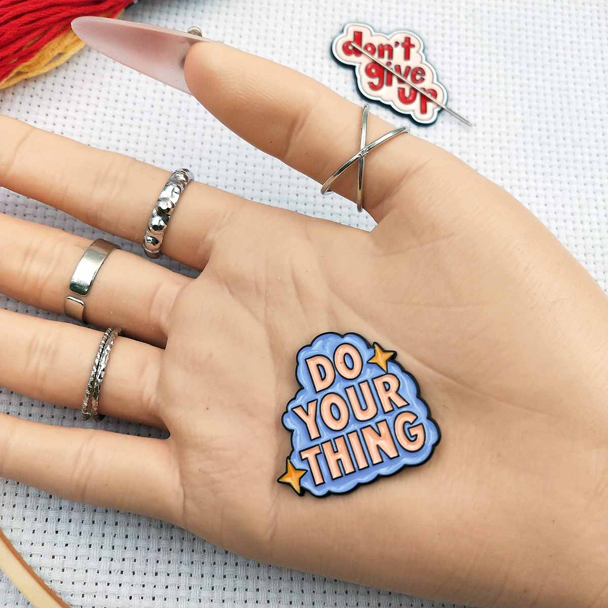 ニードルナニー磁気式クロスステッチ用、刺繍ニードルマインダー - Needle Minder Magnet のレビューと価格