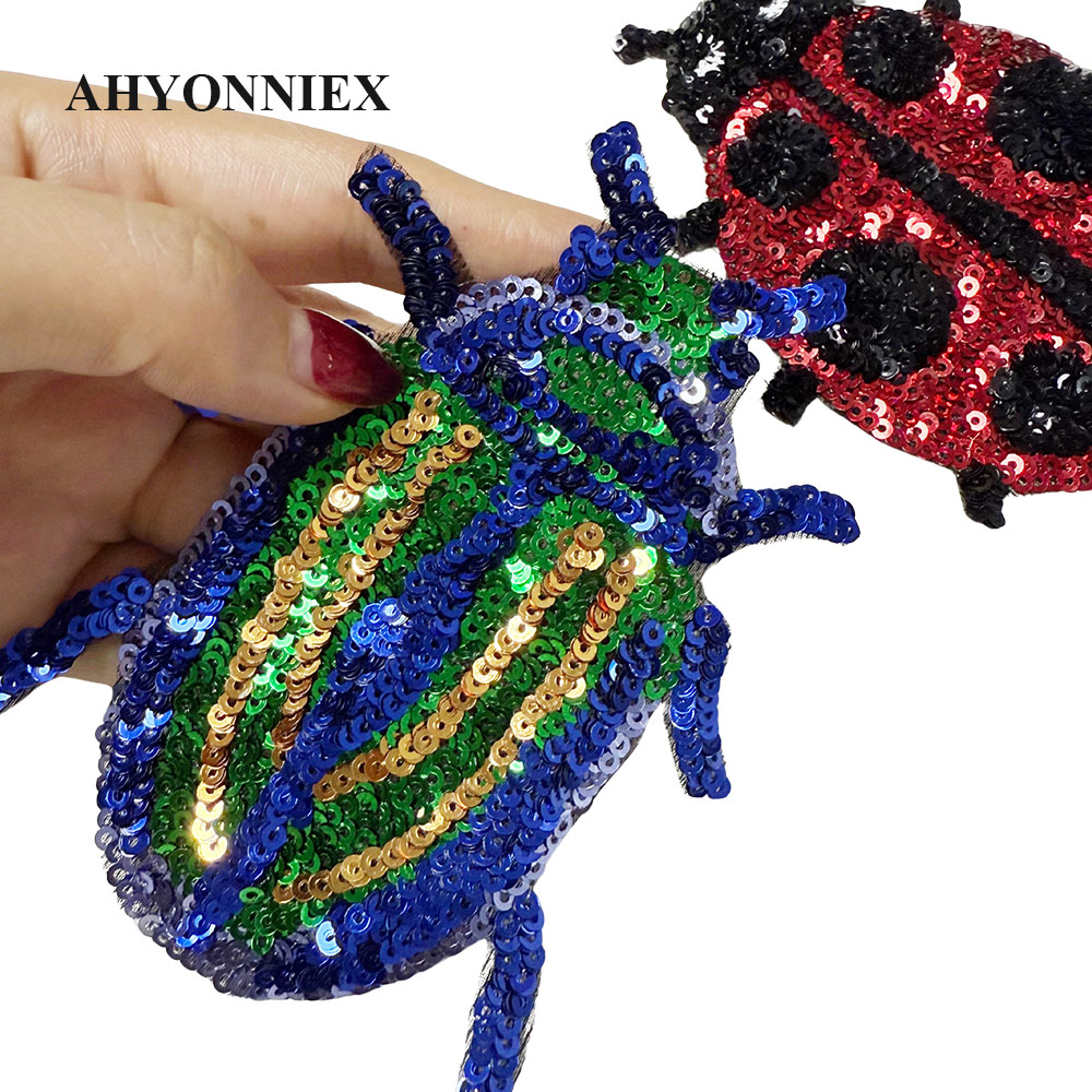 ワンピース テントウムシ 蝶 スパンコール刺繍ワッペン、衣類 - Embroidery Lady Bug のレビューと価格