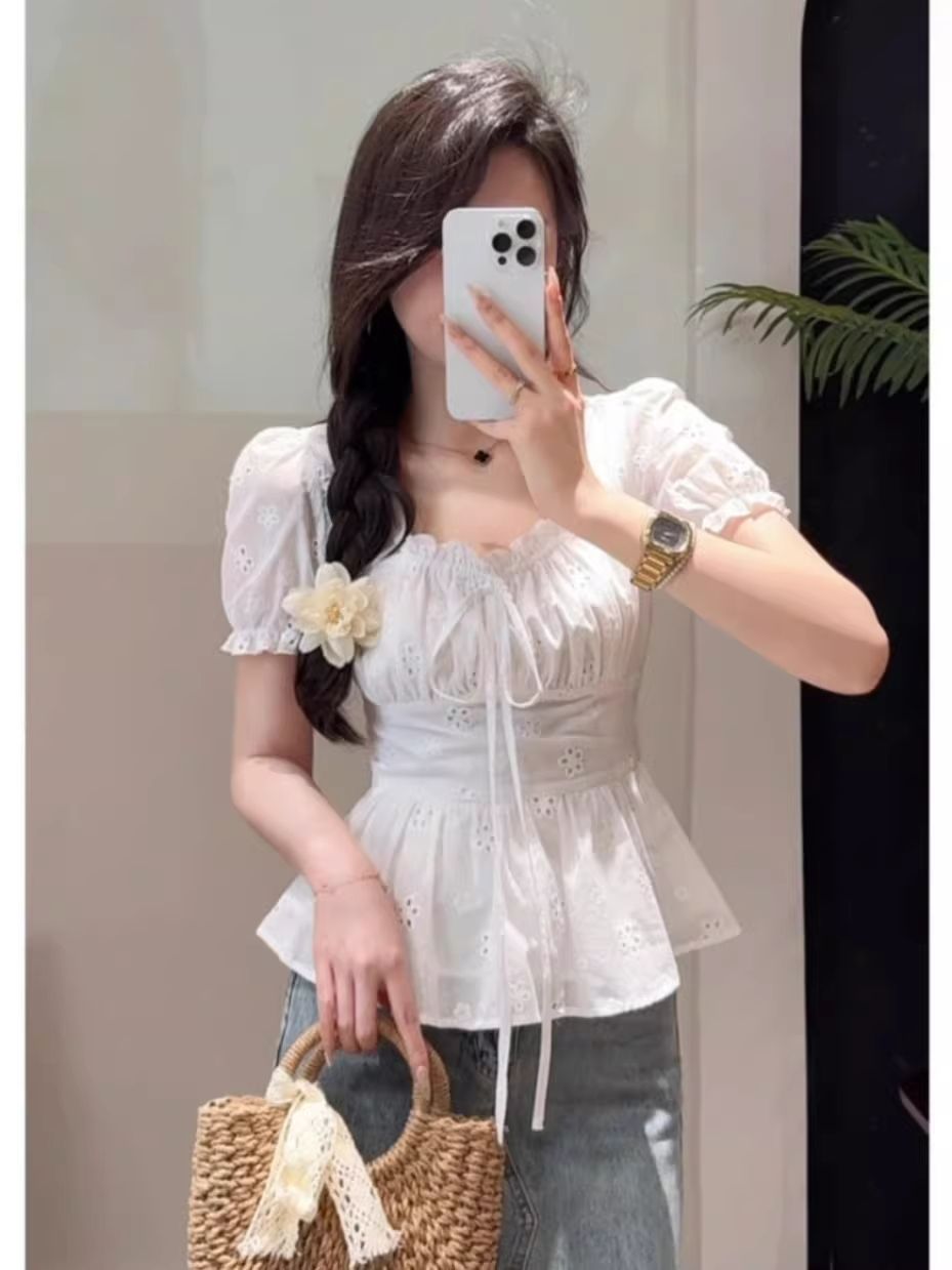 Cottagecore アイレット刺繍ホワイトブラウススクエ - Embroidery Eyelet のレビューと価格
