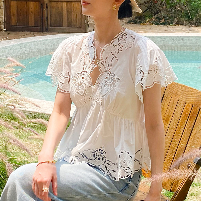 フレンチスタイル花柄アイレット刺繍ブラウスシャツ女性夏白綿  - Embroidery Eyelet のレビューと価格
