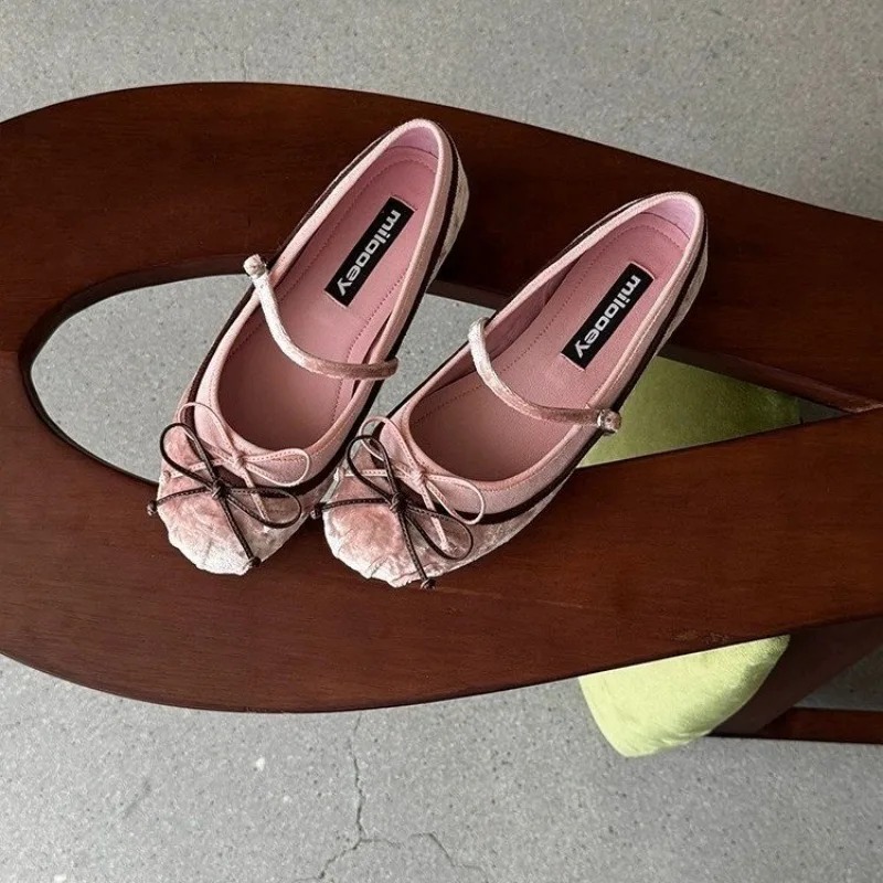 2026年フランス製フラットボトムラウンドトゥバレエシューズ - Embroidery Flat Shoes のレビューと価格