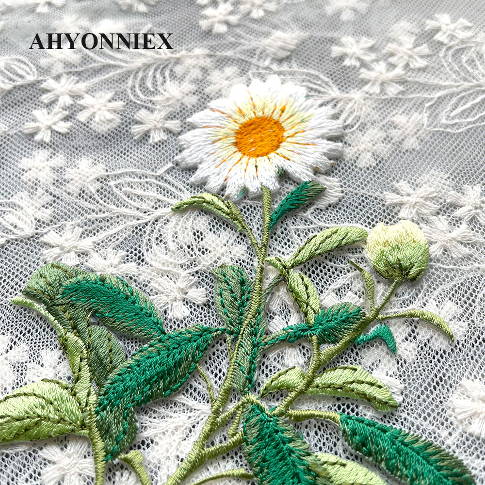 1 ピースアイアンで刺繍パッチかわいいヒナギクの花のステッカ - Embroidery Flower Pattern のレビューと価格