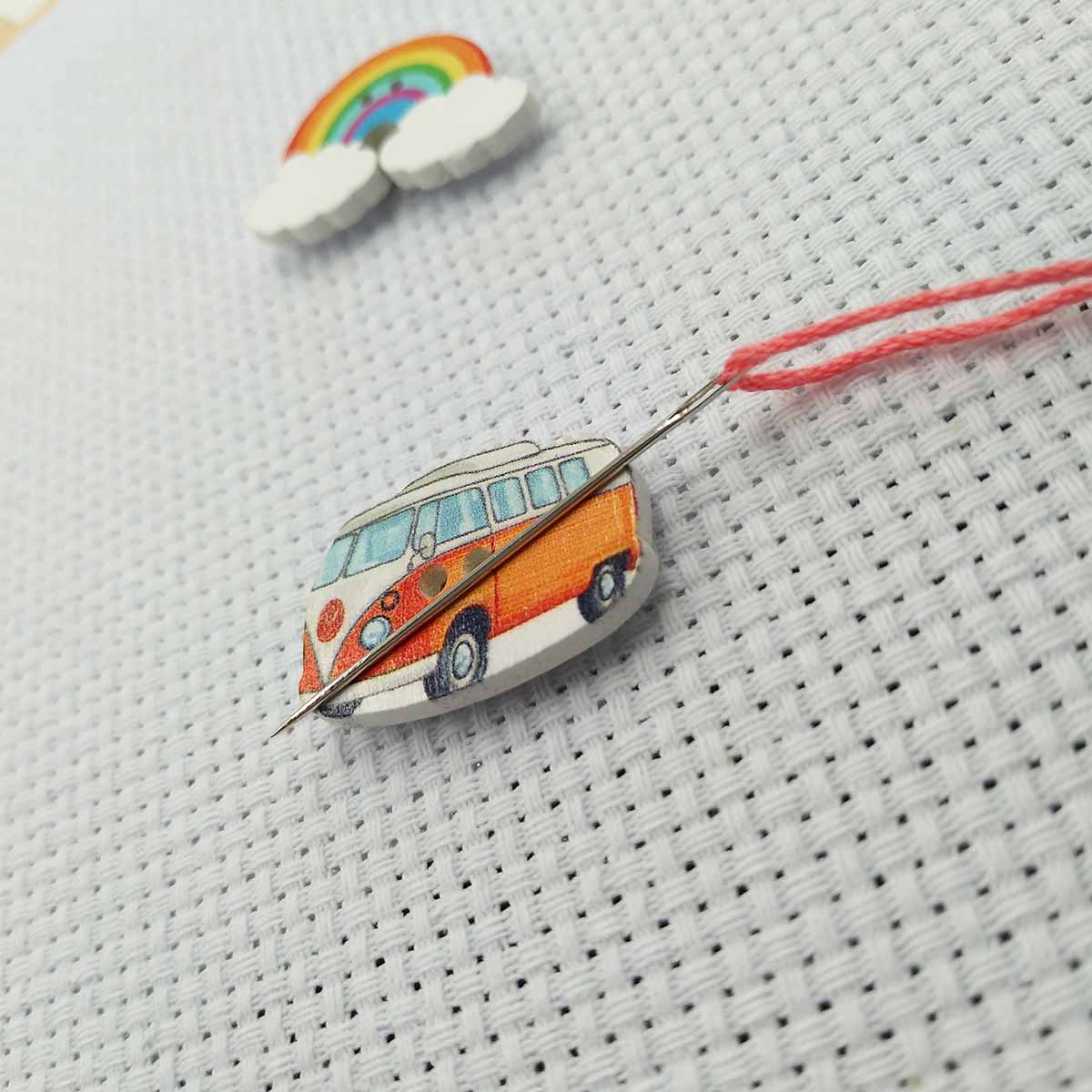 ニードルマインダー木製ミシン 2 個ニードルホルダー刺繍マグ - Needle Minder Magnet のレビューと価格